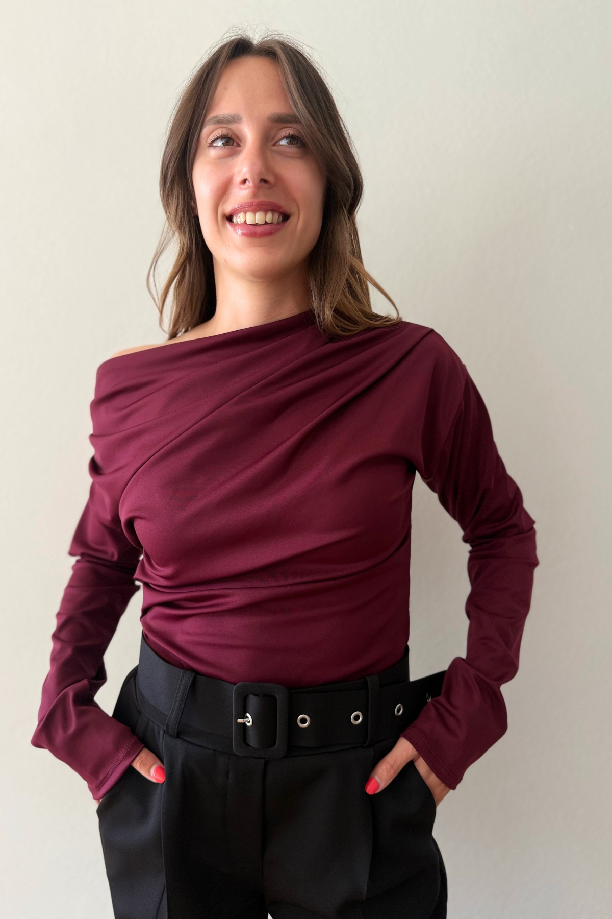 Maglia Elasticizzata con Scollo Drappeggiato Vesna